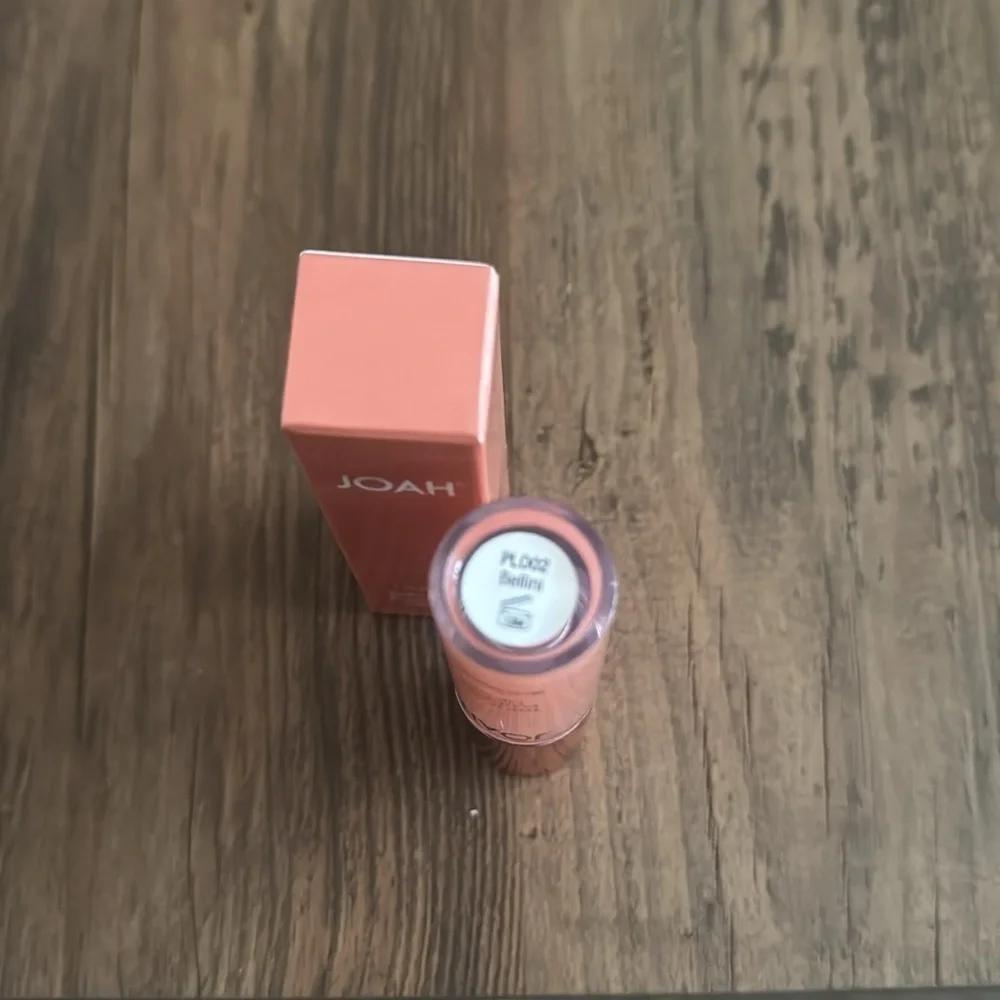 JOAH  Tinting  Lip Oil Shade Bellini